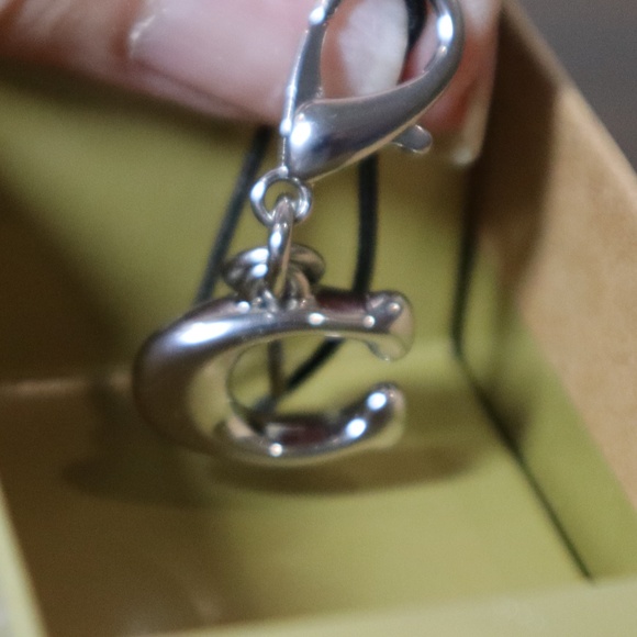 Coach Corner Zip Wristlet Snowman Snowman Charm 'C' Charm Midnight Blue NIB - Picture 4 of 6